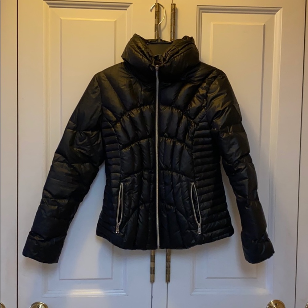 Black Short Puffer Jacket/Coat